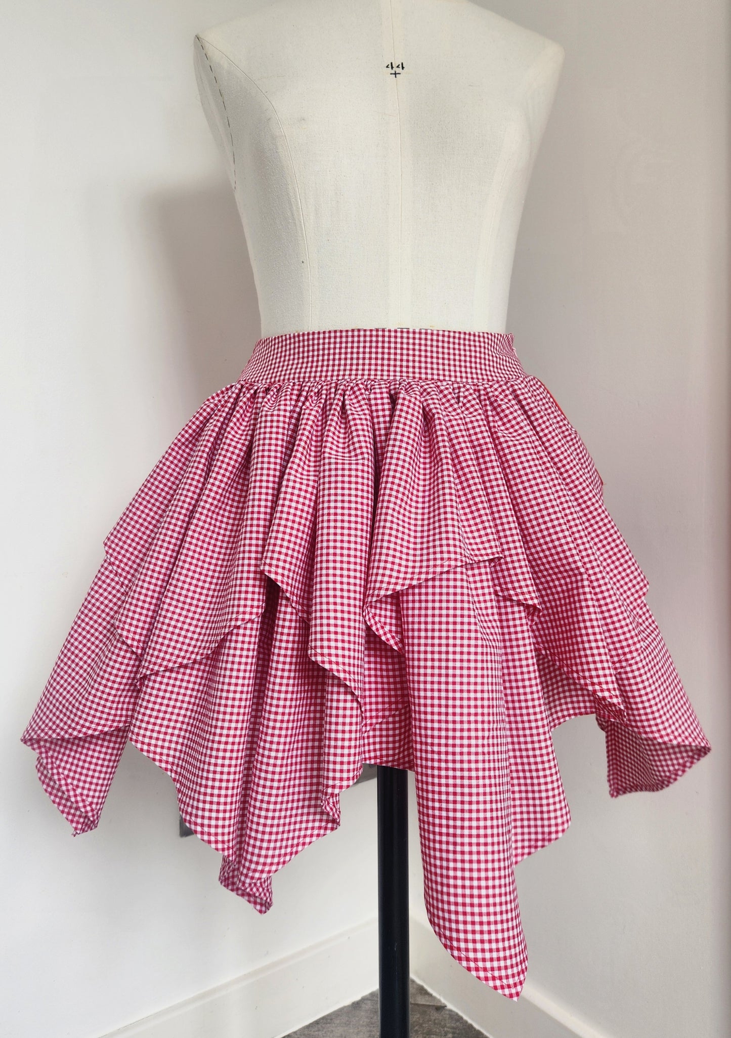 Gingham asymmetric skirt